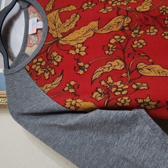 2for$10 Mid Sleeve Shirt Size M floral Lagenlook Casual Lounge Preppy - Picture 5 of 7